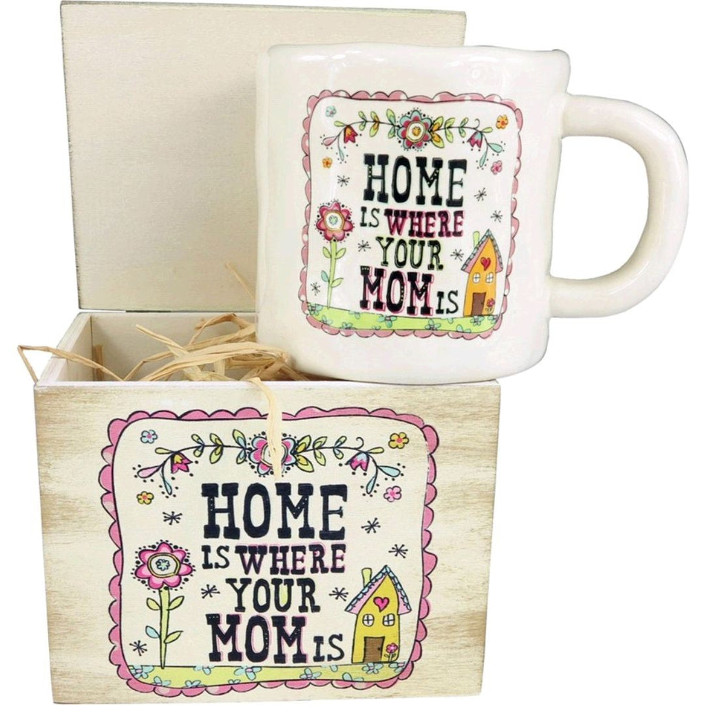 CANECA "HOME IS WHERE YOUR MOM IS"