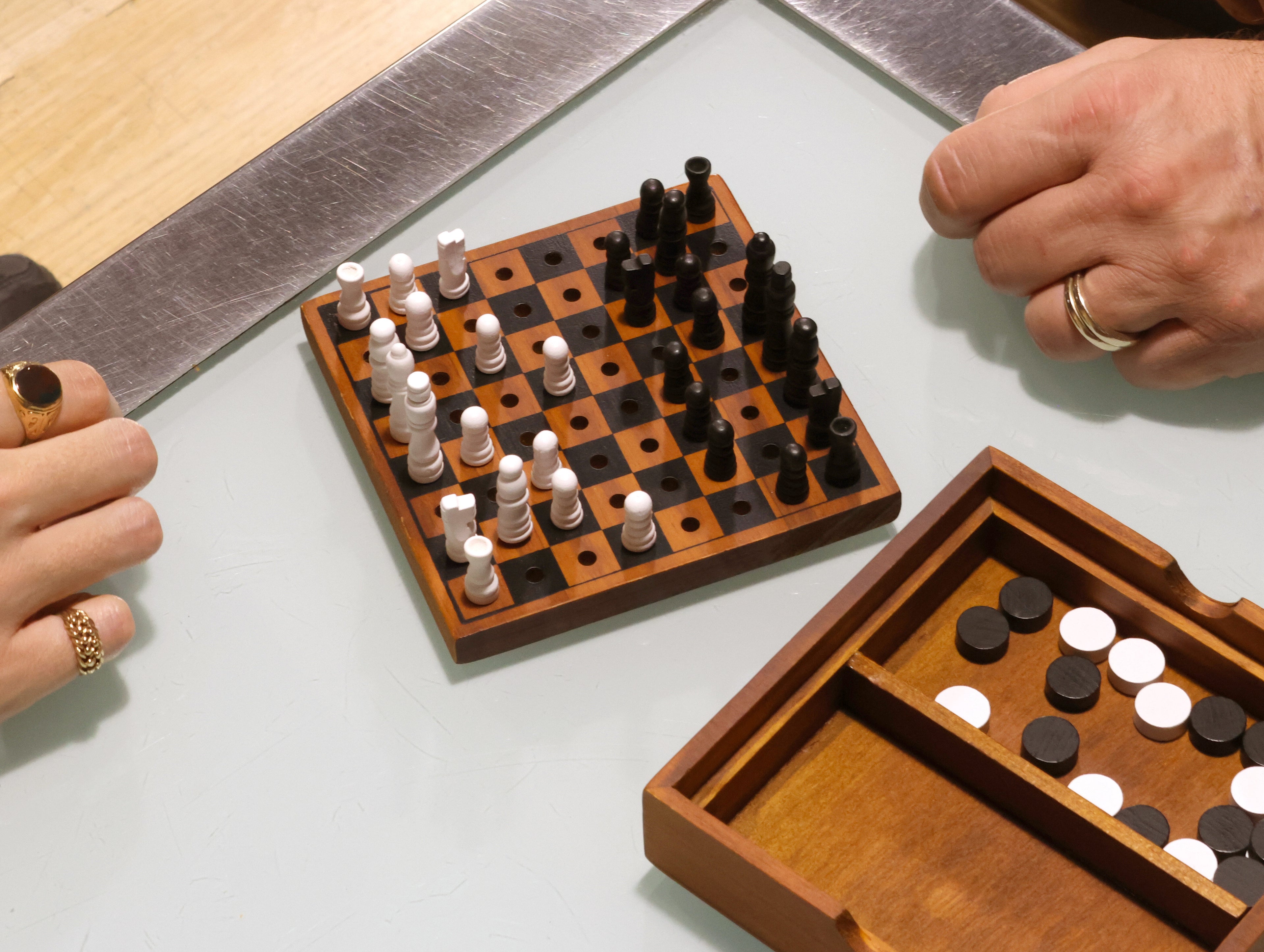 JOGO CHECKMATE - XADREZ E DAMAS DE VIAGEM