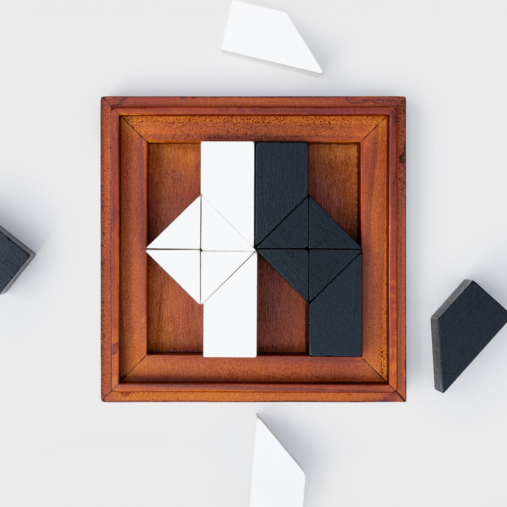 JOGO SHAPESHIFTER - TANGRAM