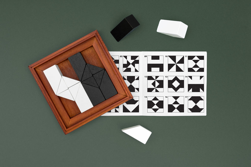 JOGO SHAPESHIFTER - TANGRAM