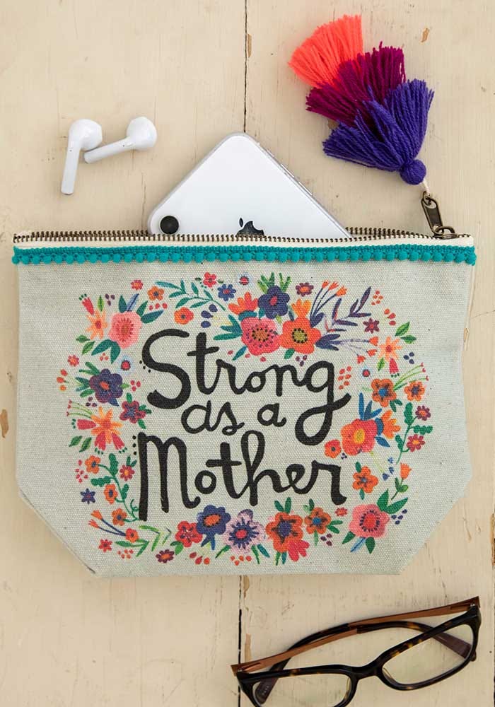 NECESSAIRE "STRONG AS A MOTHER"